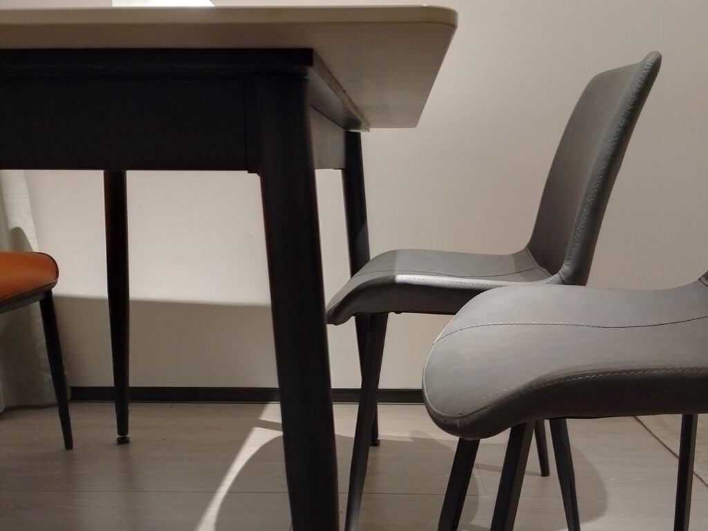 table a manger ceramique inrayable 4 places pas cher
