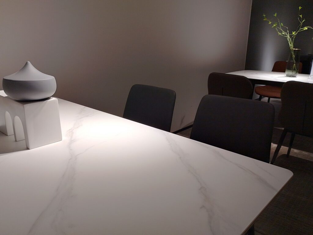 table a manger inrayable ceramique pas cher
